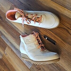 New Sorel Women’s Evie Sport Lace Bootie